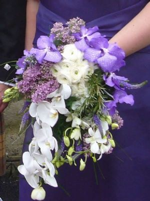 BRIDESMAIDS BOUQUETS